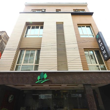 Отель Oyo Flagship 486 Nungambakkam-Greams Road-Apollo Hospital Ченнаи Экстерьер фото