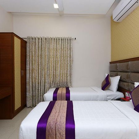 Отель Oyo Flagship 486 Nungambakkam-Greams Road-Apollo Hospital Ченнаи Экстерьер фото